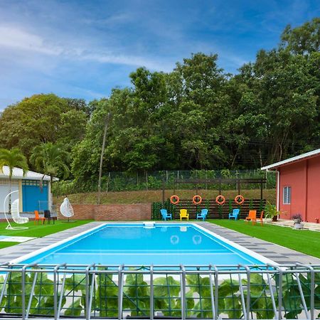 Putra Sentosa Retreat Camp, Sematan Hotel Bagian luar foto