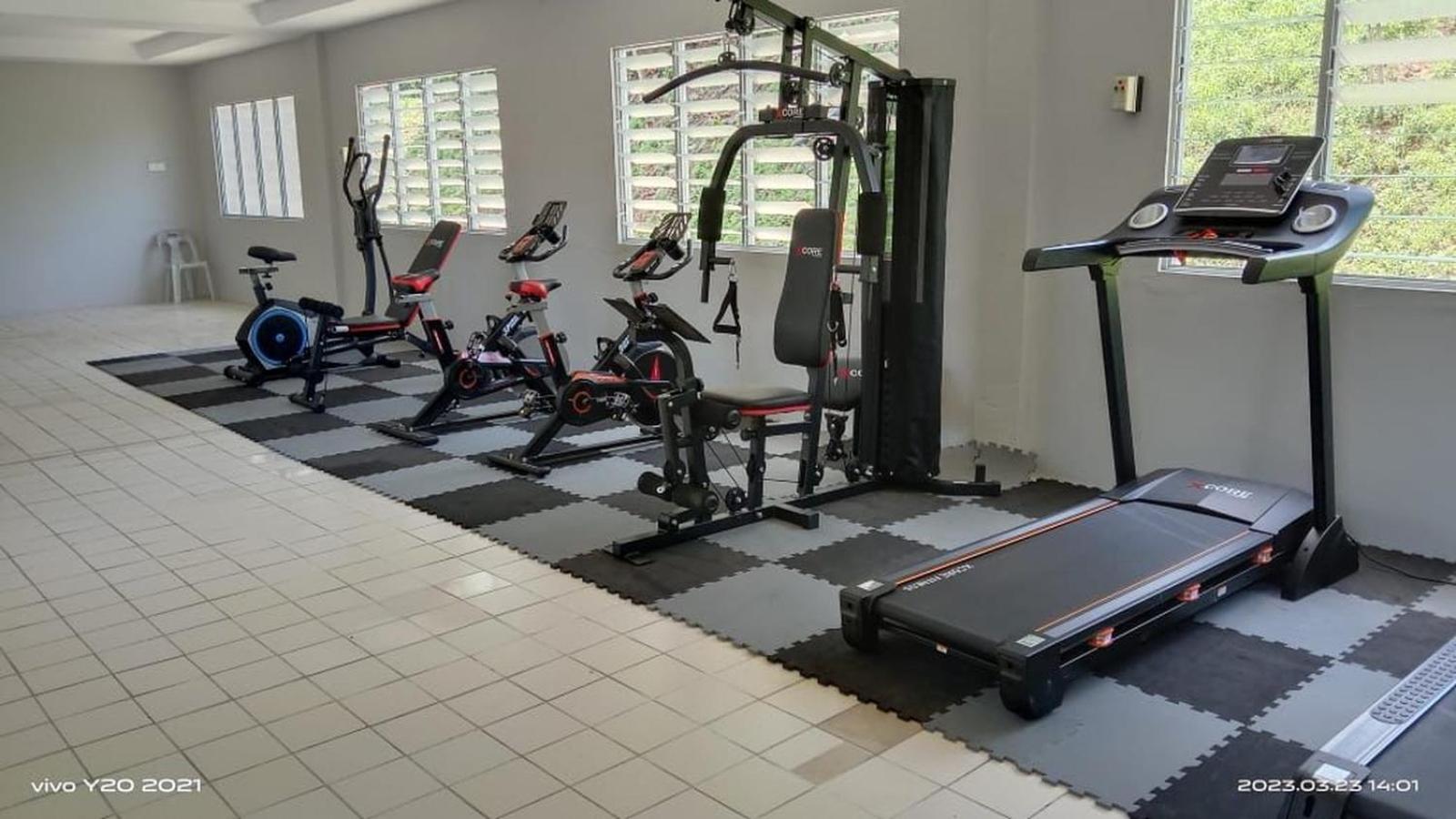 Putra Sentosa Retreat Camp, Sematan Hotel Bagian luar foto