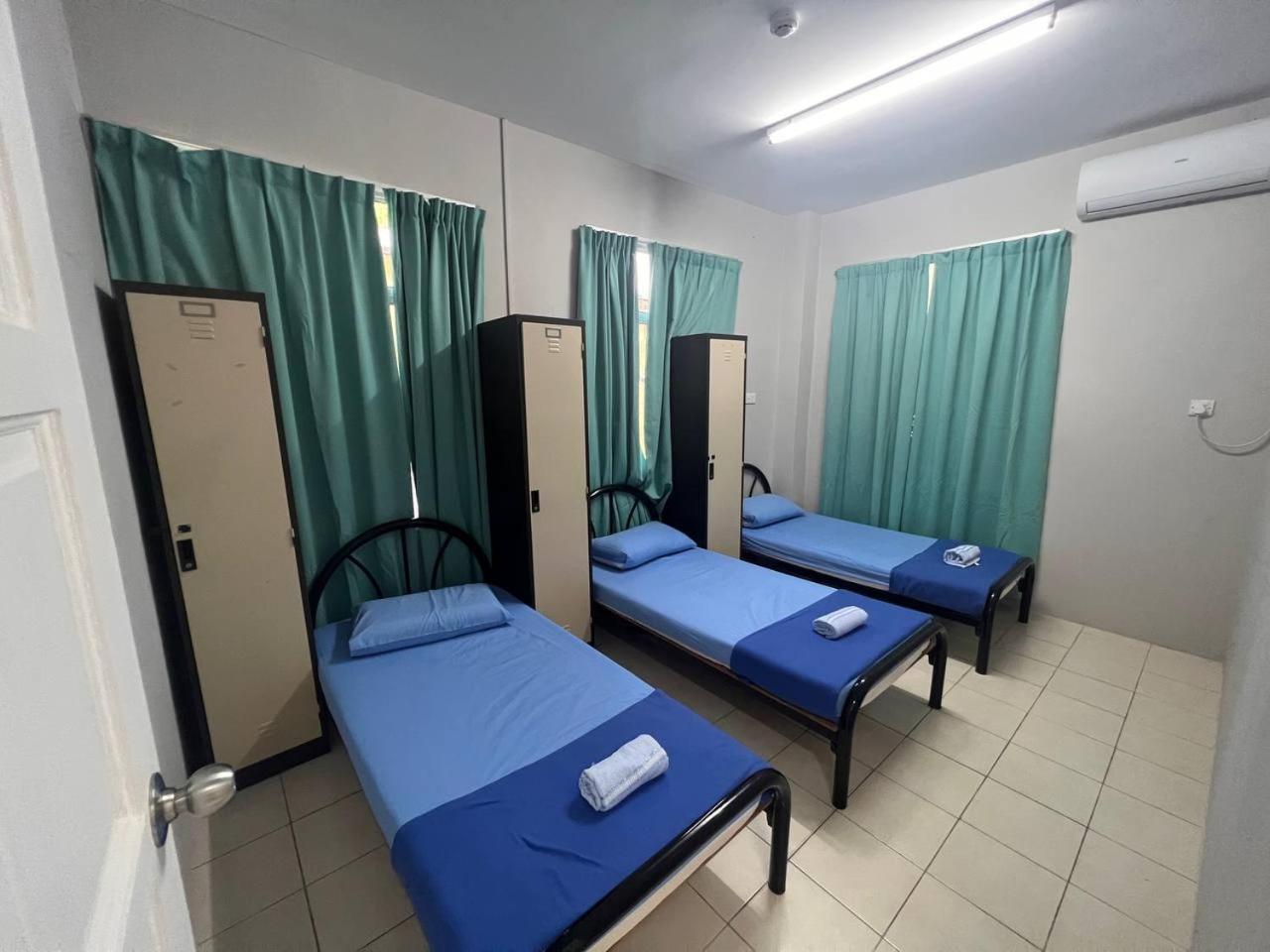 Putra Sentosa Retreat Camp, Sematan Hotel Ruang foto