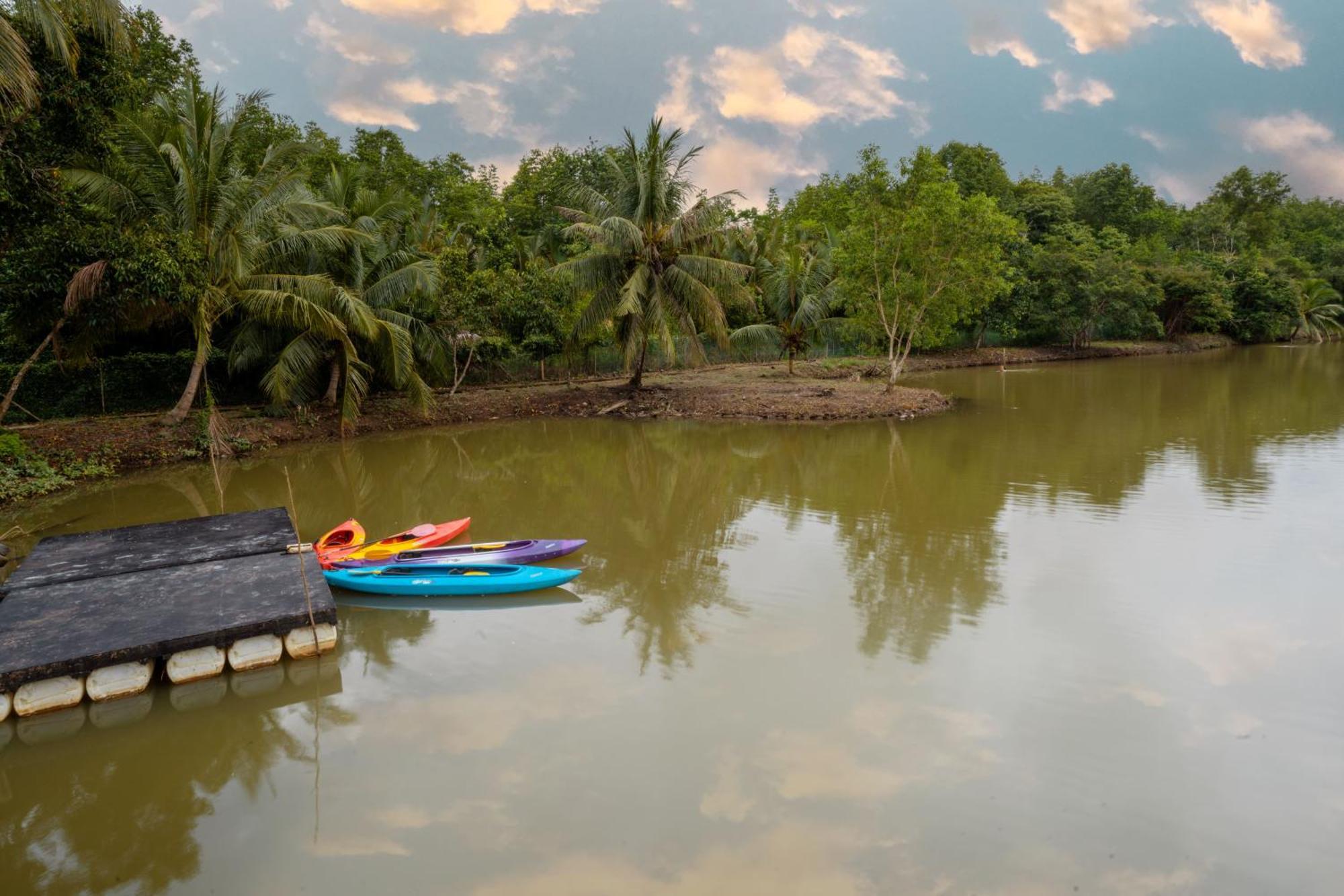 Putra Sentosa Retreat Camp, Sematan Hotel Bagian luar foto