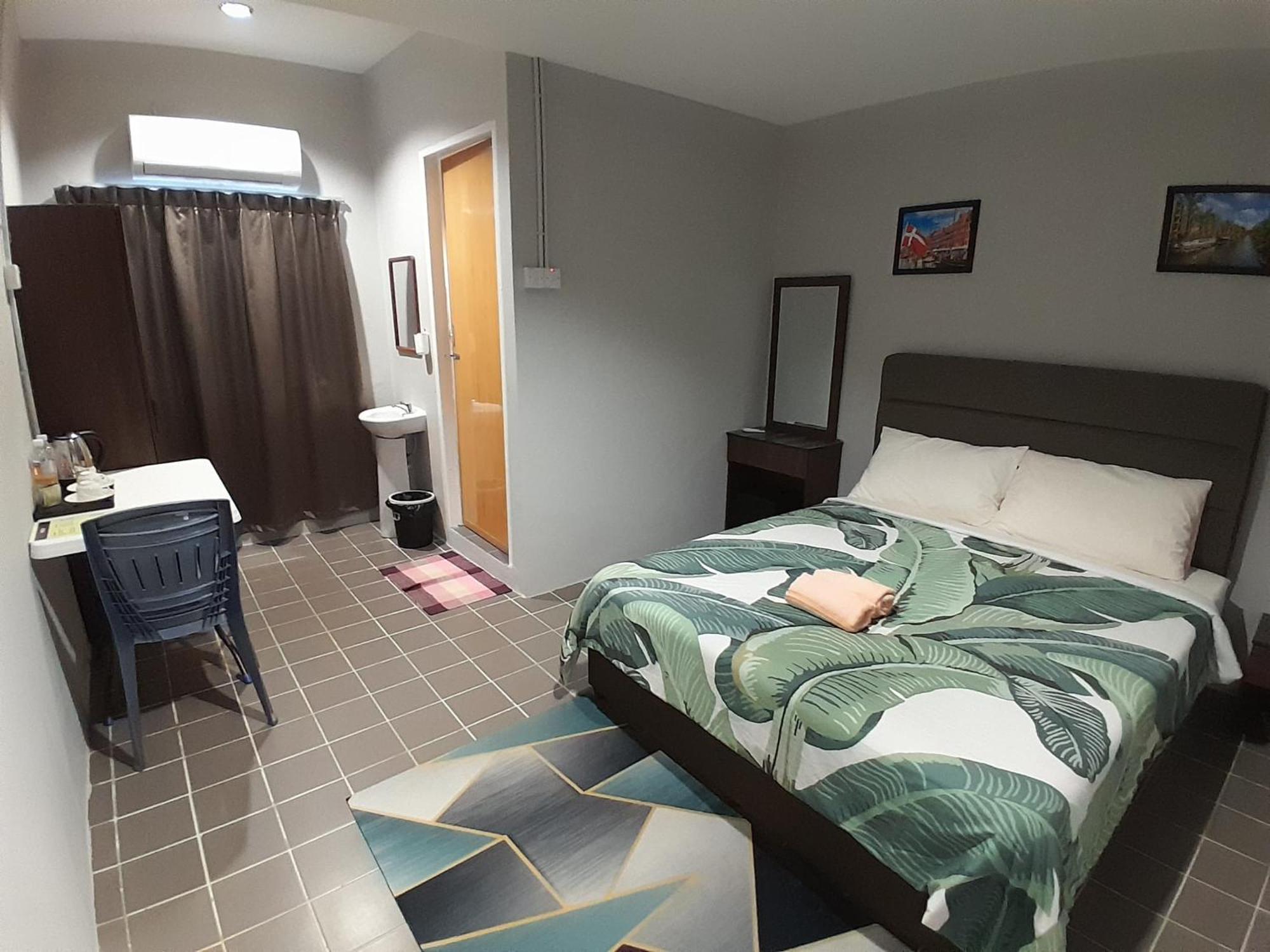 Putra Sentosa Retreat Camp, Sematan Hotel Ruang foto